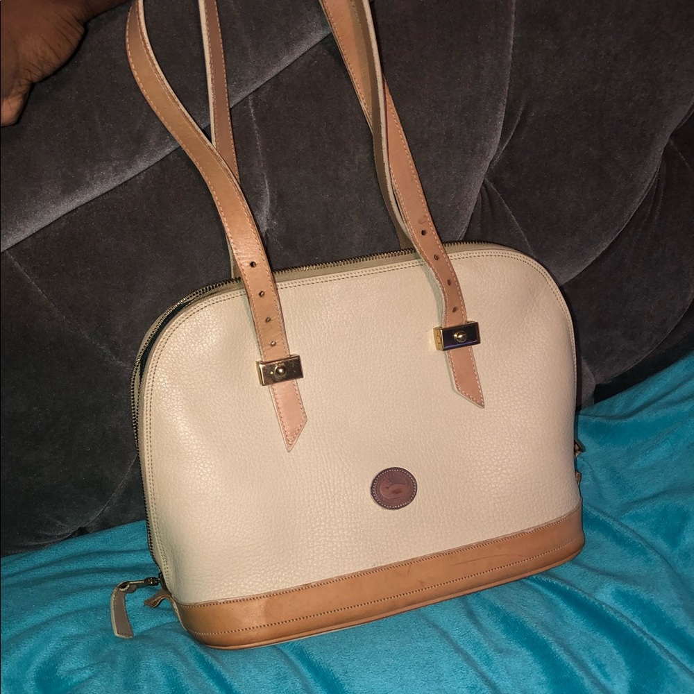 Dooney&Bourke Shoulder Bag....unsure if authentic.